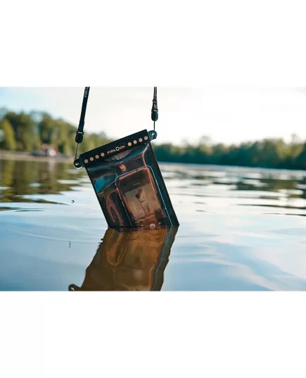 Θήκη παραλίας μαύρη με μαγνητικό κλείσιμο και λειτουργία οθόνης αφής